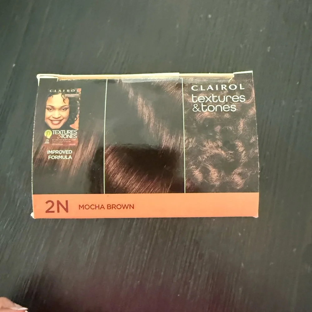 NWT Clairol Textures & Tones Hair Color 5N Mocha Brown